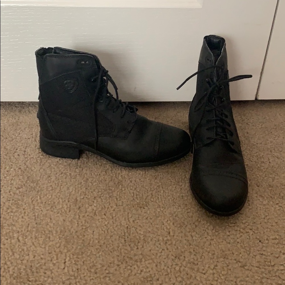 Ariat Paddock Boots NWOT